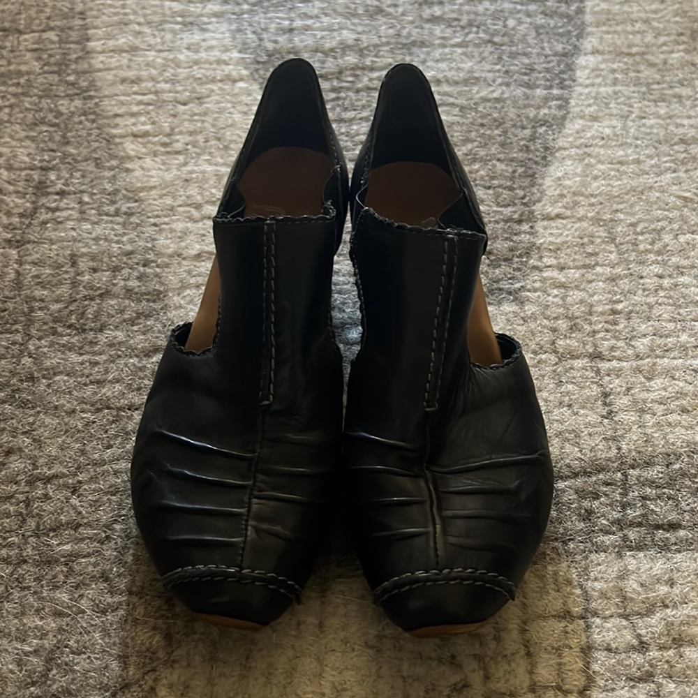 Leather shoes - Picture 2 of 9